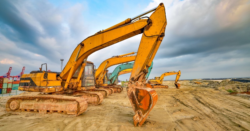 Rent or Own: Comparing Two Solutions for Equipment Rental Businesses